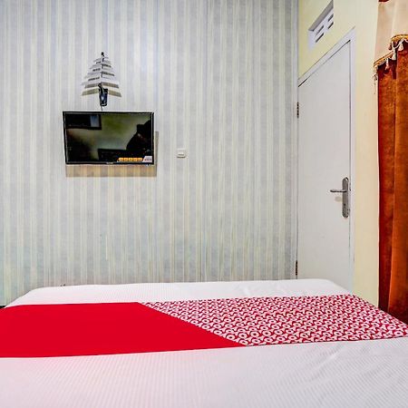 Super Oyo 90642 Lancar Homestay Syariah Tlekung ภายนอก รูปภาพ