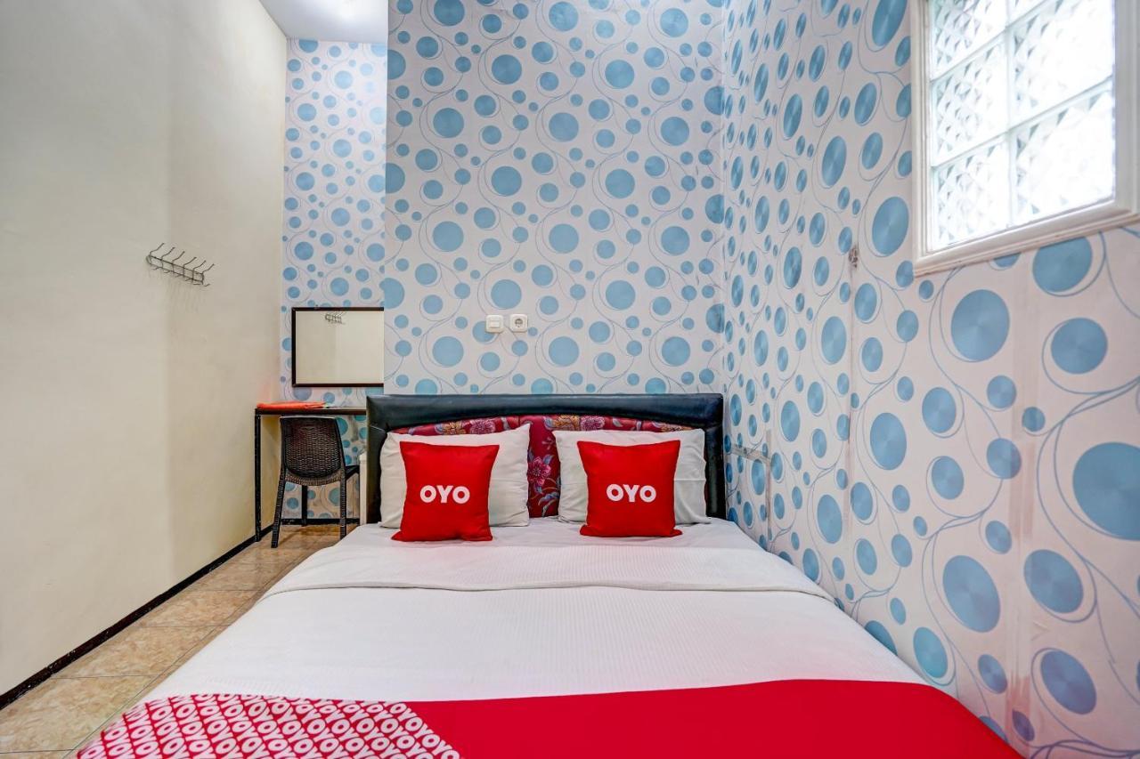 Super Oyo 90642 Lancar Homestay Syariah Tlekung ภายนอก รูปภาพ