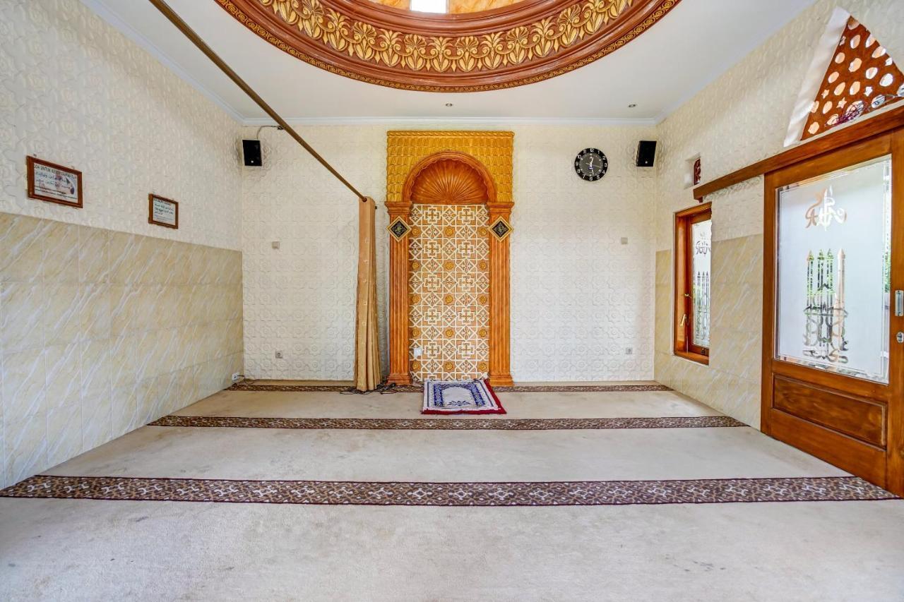 Super Oyo 90642 Lancar Homestay Syariah Tlekung ภายนอก รูปภาพ